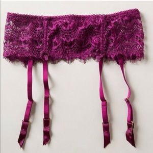 Anthropologie Mimi Holiday Maleda garter